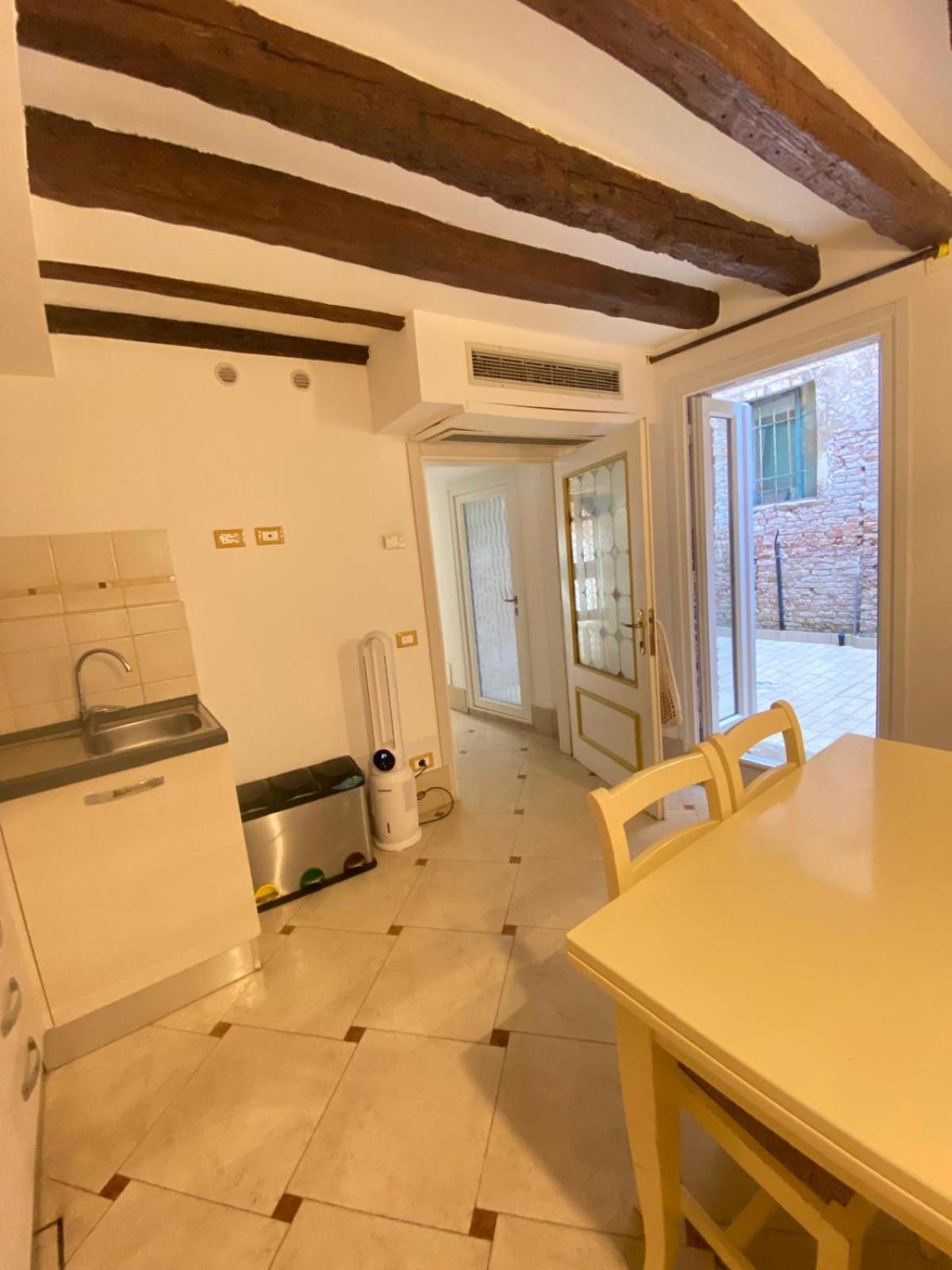 Casa Vacanze Angolo 'Sconto Венеция Экстерьер фото