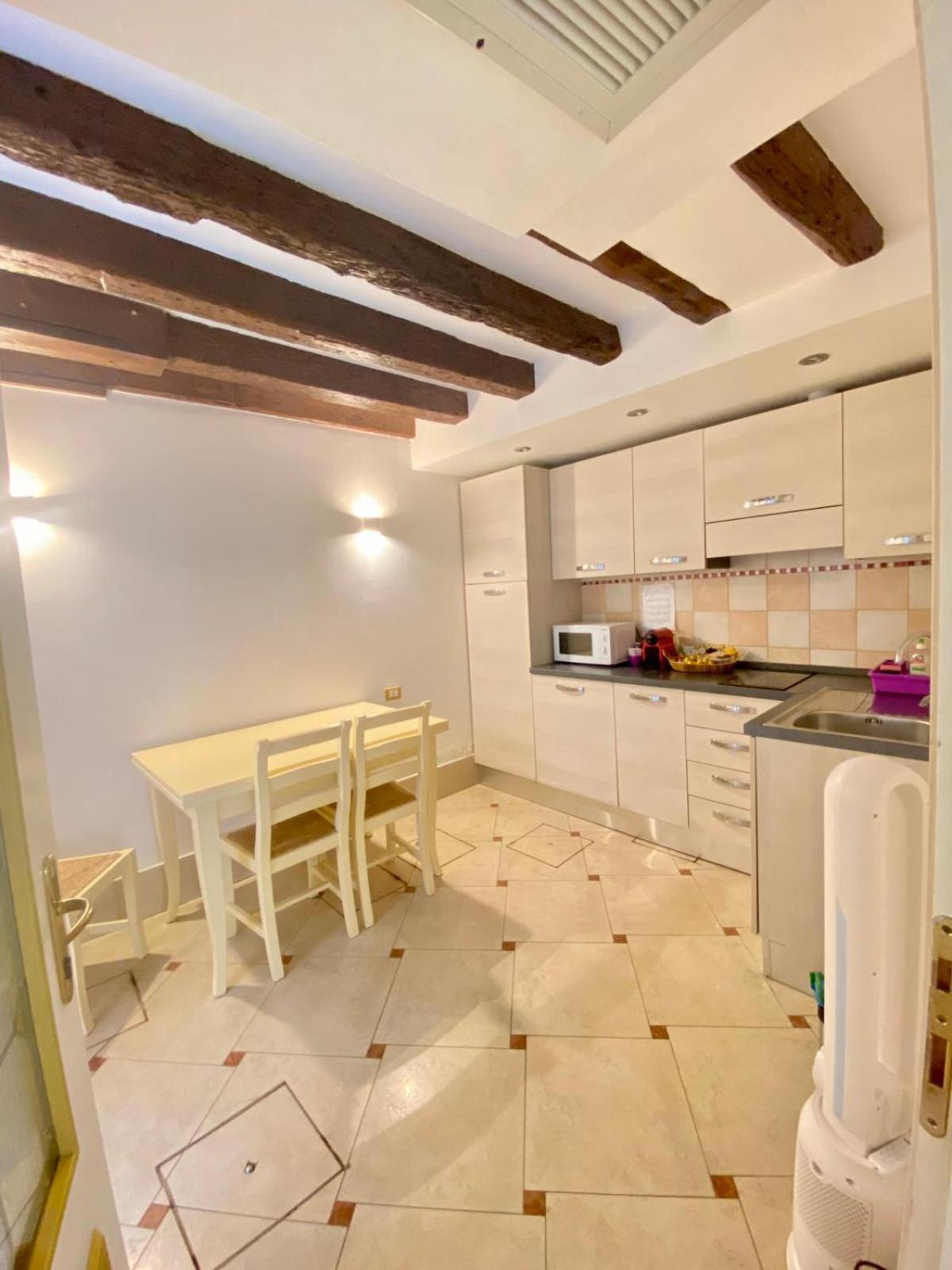 Casa Vacanze Angolo 'Sconto Венеция Экстерьер фото